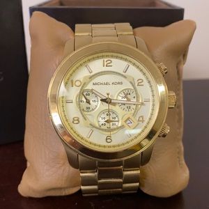 Men’s gold Michael Kors Watch (Used)
